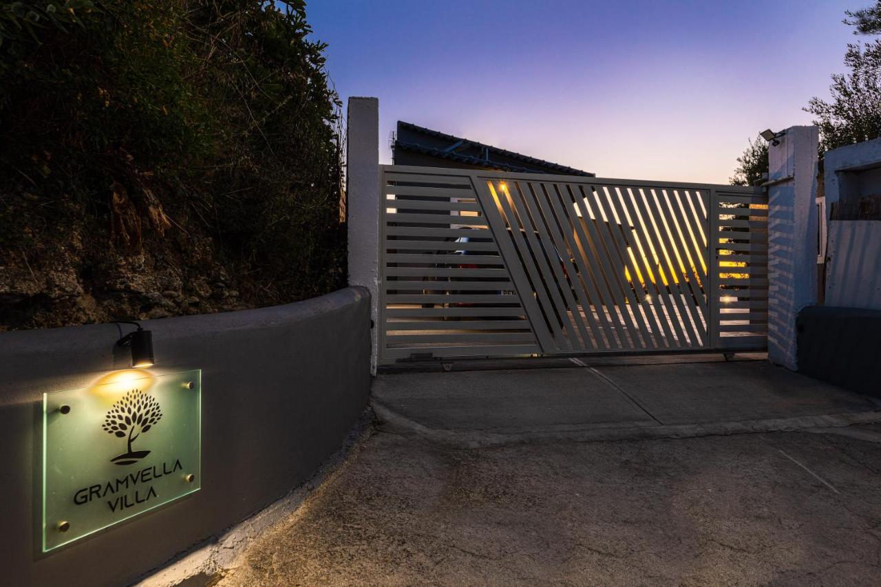 Gramvella Resort Adelianos Kampos Bagian luar foto