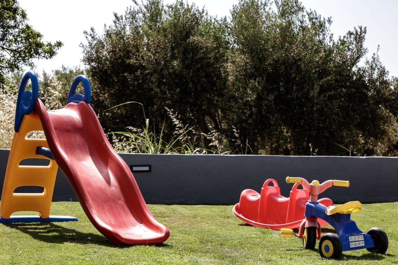 Gramvella Resort Adelianos Kampos Bagian luar foto